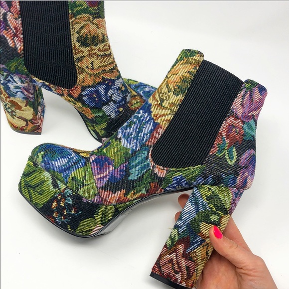 Forever 21 Shoes - Forever 21 NWT Black floral embroidery booties
